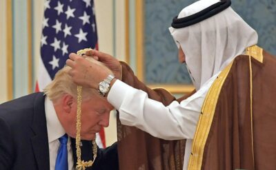 Saudi Salman Giving Trump a Gold Medal
