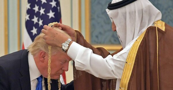 Saudi Salman Giving Trump a Gold Medal